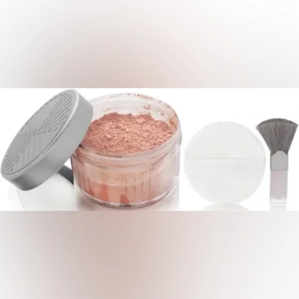 5/$25 Charles of the Ritz Loose Powder with Brush - Pink for a light brightner